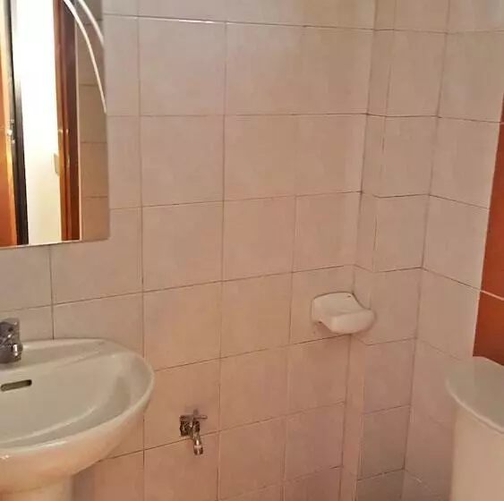 Hotel Kookaburra Travel Lodge