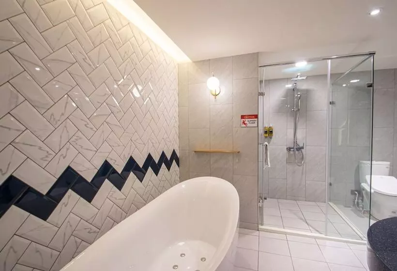 Lilai Travel   Lilia Motel