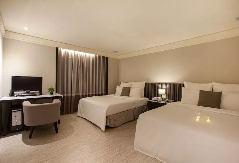 Lilai Travel   Lilia Motel