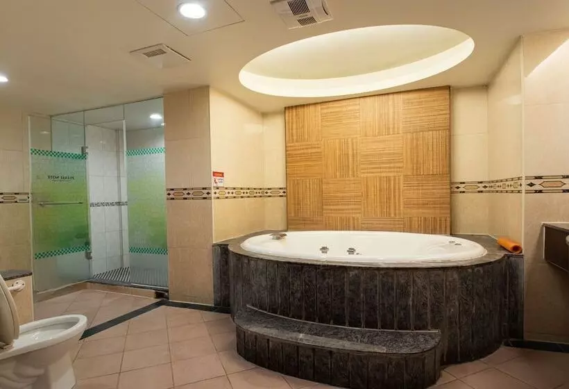 Lilai Travel   Lilia Motel