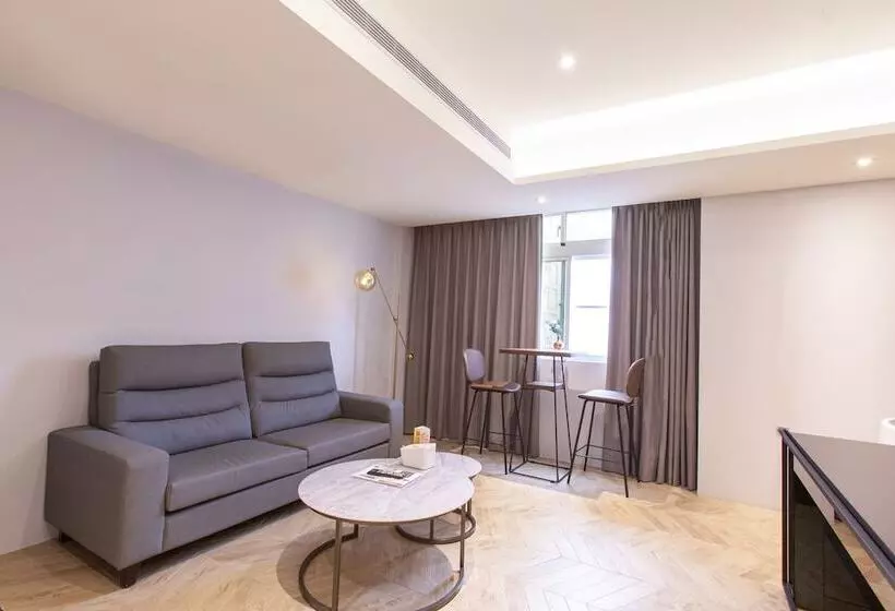 Lilai Travel   Lilia Motel