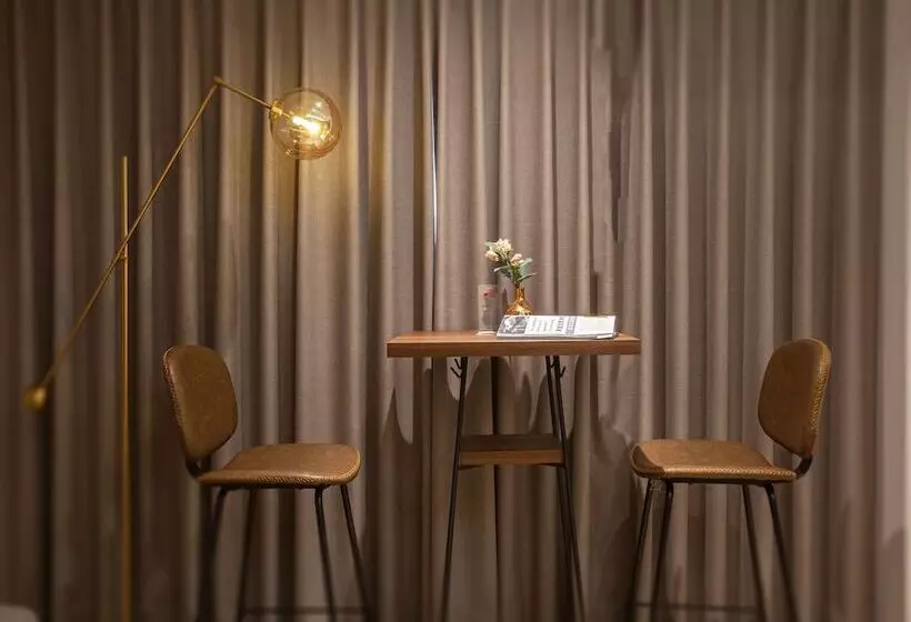 Lilai Travel   Lilia Motel