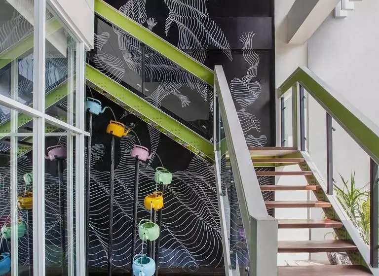 Maxonehotels At Tidar Surabaya