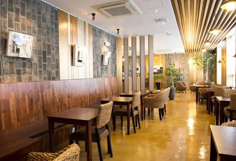 Hotel Pungnam Family