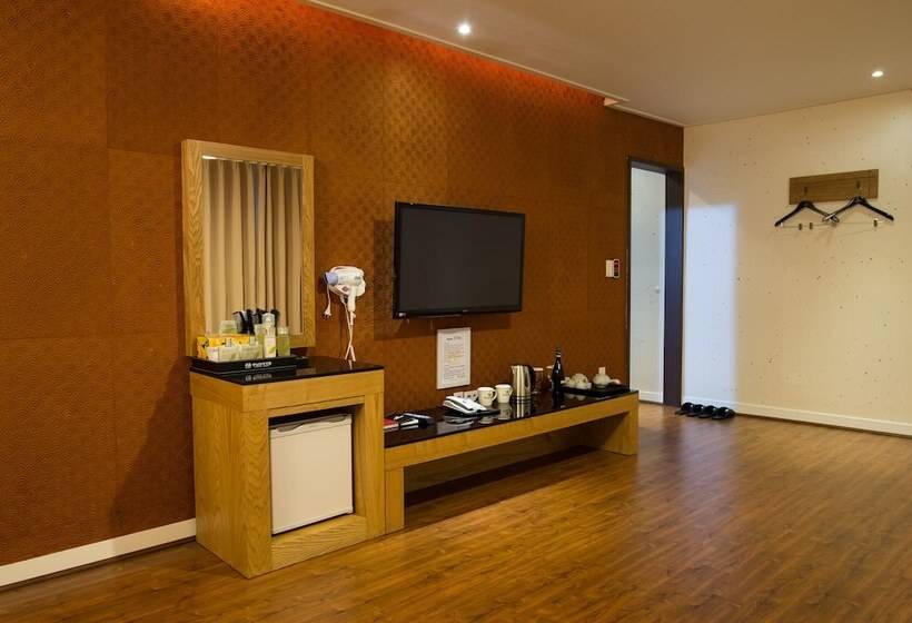 호텔 Pungnam Family