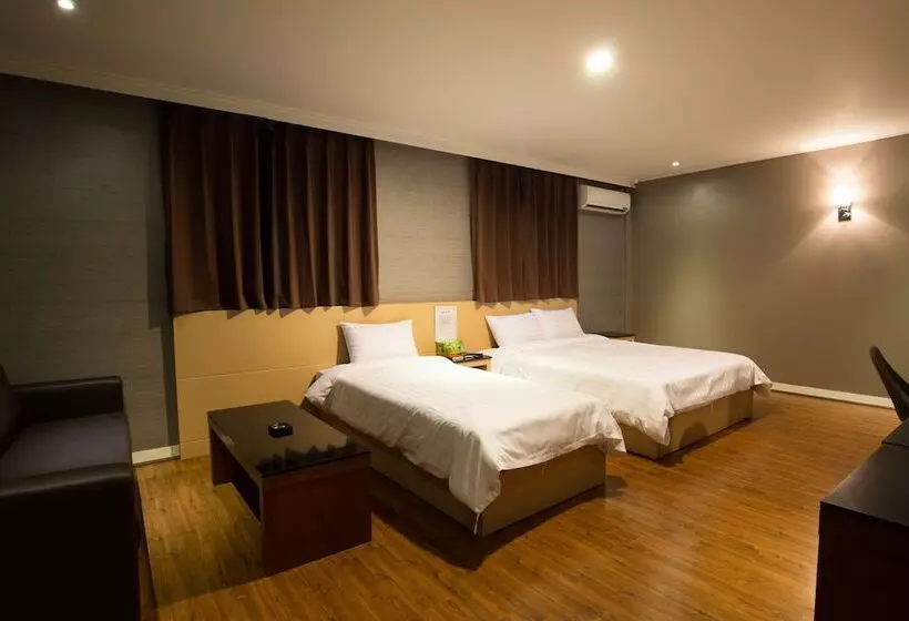 Hotel Pungnam Family