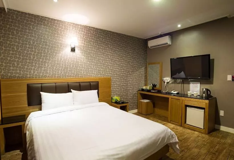 Hotel Pungnam Family