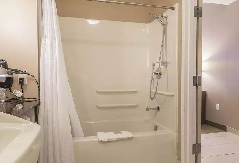 호텔 Quality Inn Sept Iles