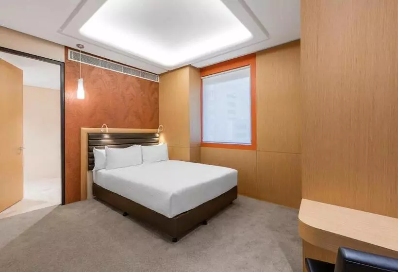 בית מלון כפרי The Tank Stream Sydney