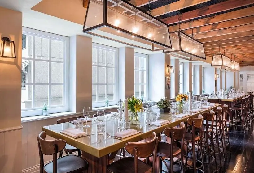 هتل Rydges Australia Square