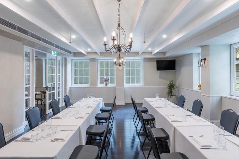 בית מלון כפרי The Tank Stream Sydney