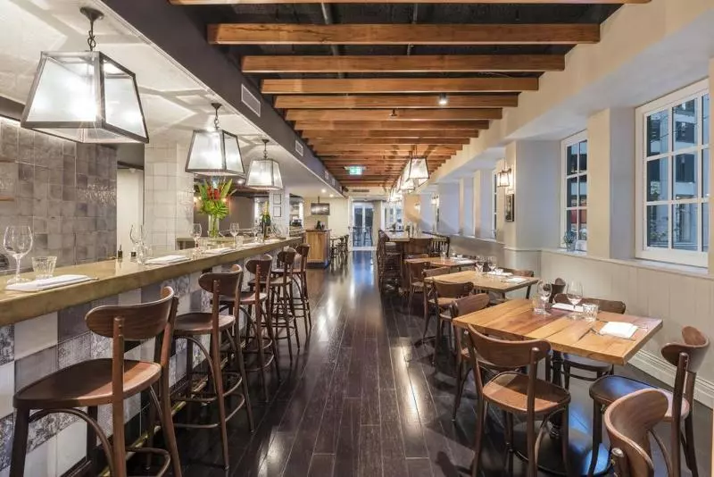 בית מלון כפרי The Tank Stream Sydney