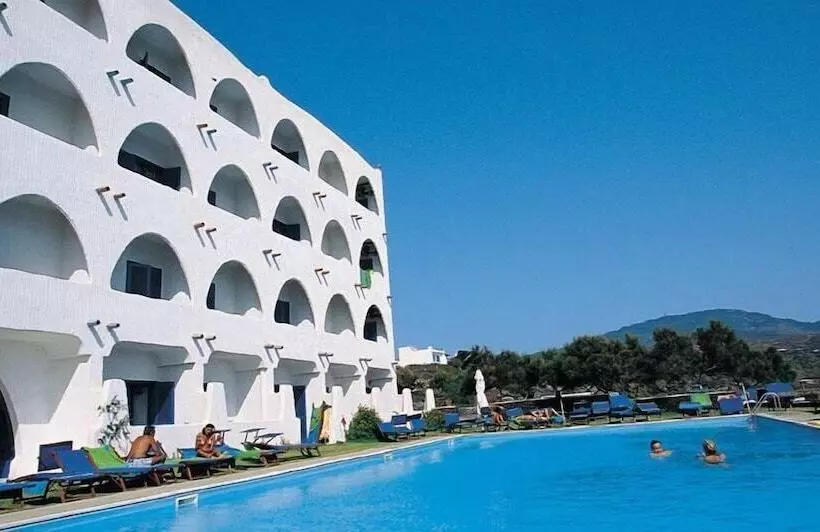 هتل Villaggio Punta Fram