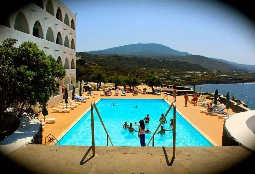 هتل Villaggio Punta Fram