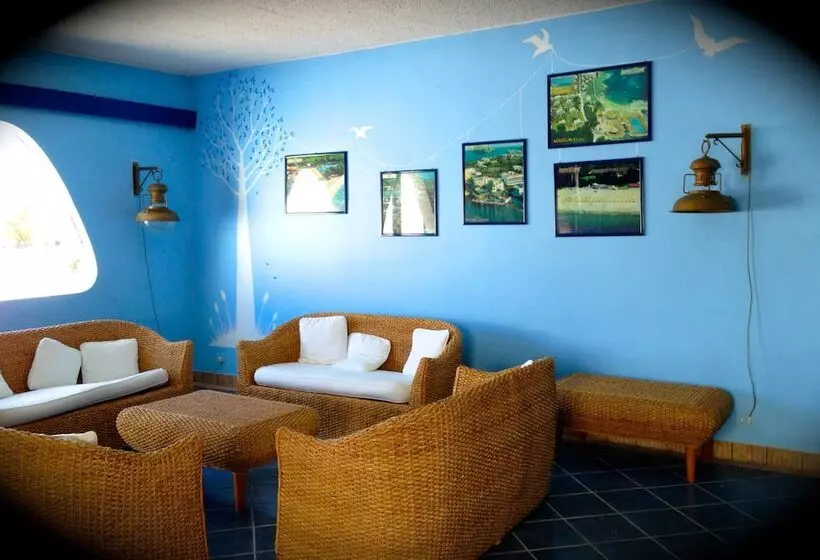 هتل Villaggio Punta Fram
