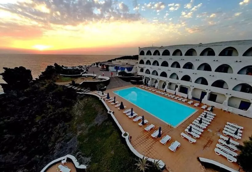 هتل Villaggio Punta Fram