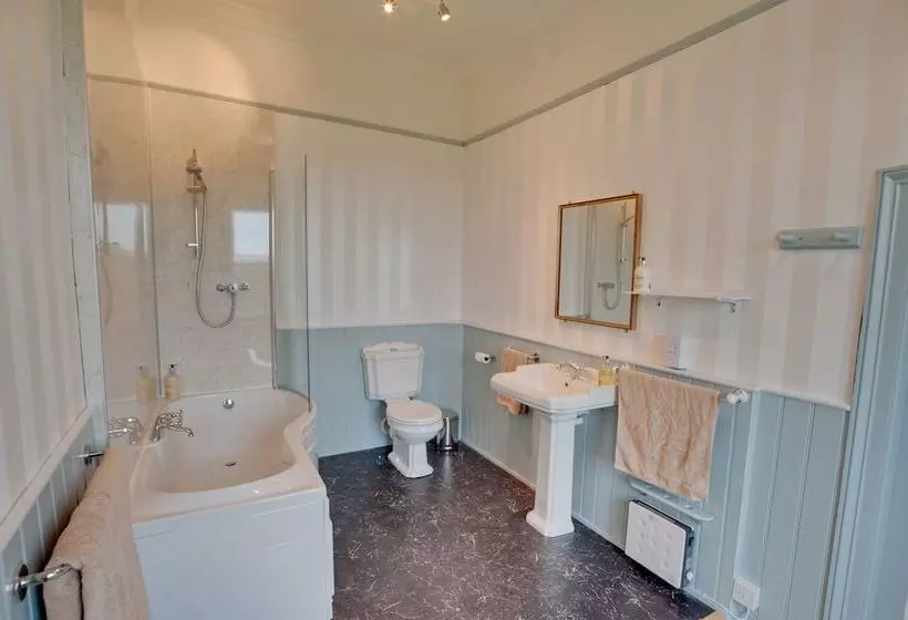 Kelly House Country B&b