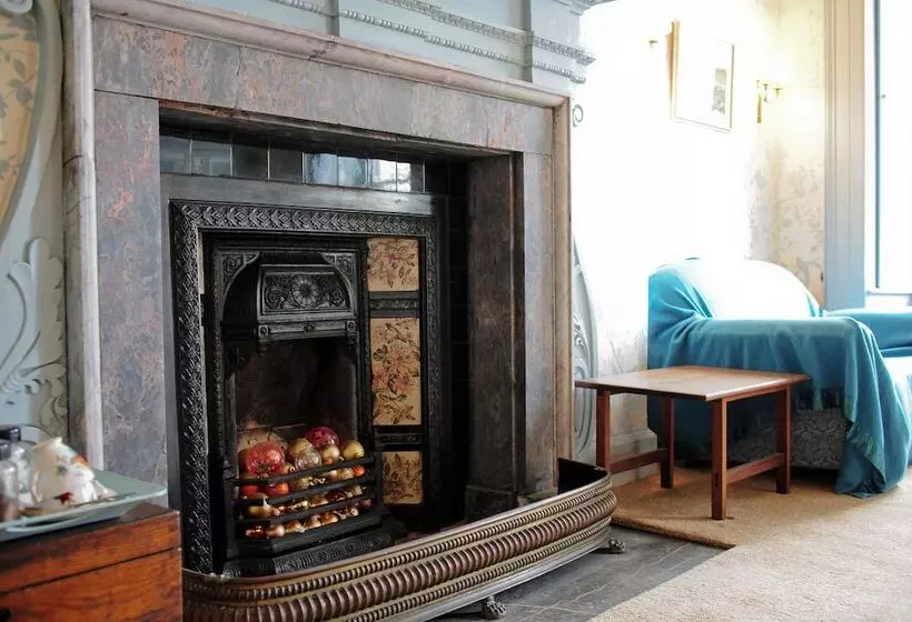 Kelly House Country B&b