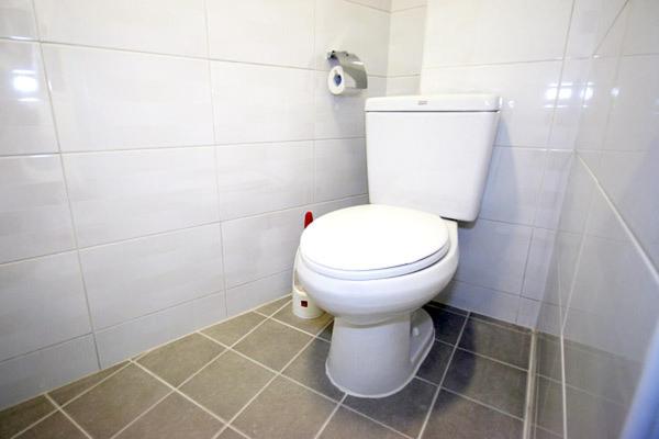 פנסיון Crib 49 Guesthouse   Foreigner Only