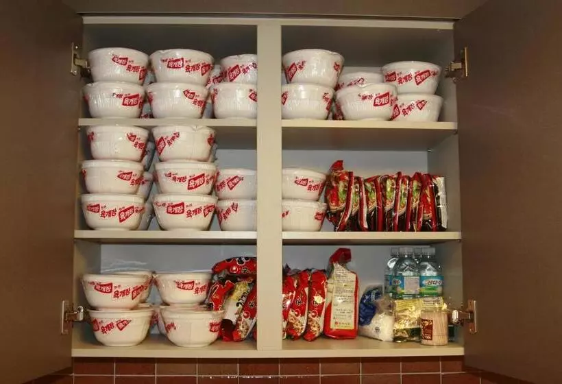 Pensiune Crib 49 Guesthouse Foreigner Only