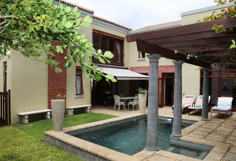 Harbour Vue Guesthouse