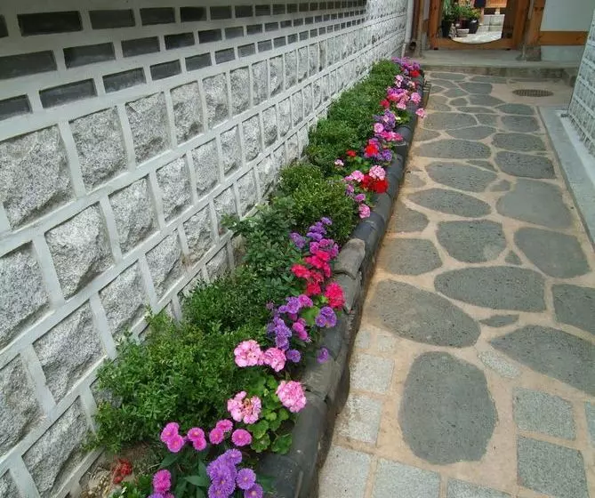 Pensione Moon Guesthouse