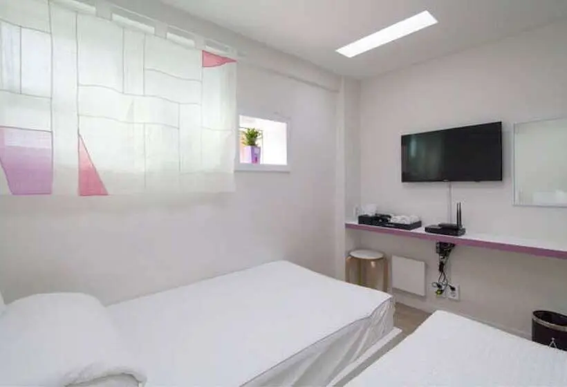Star Hostel Dongdaemun Suite
