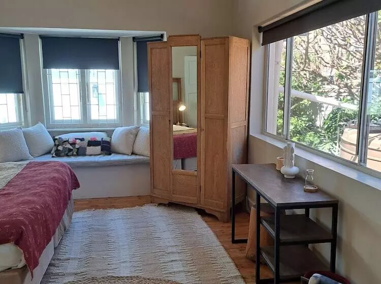 펜션 The Big   Luxury Backpackers