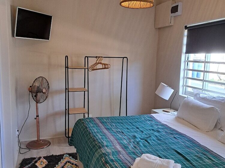 פנסיון The Big   Luxury Backpackers