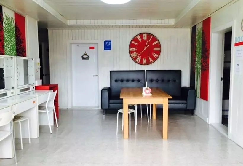 Pensione Time Guesthouse