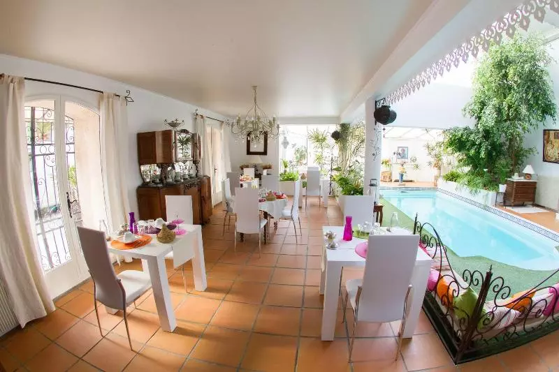 פנסיון Chambre D Hôtes Villa Ambrosia