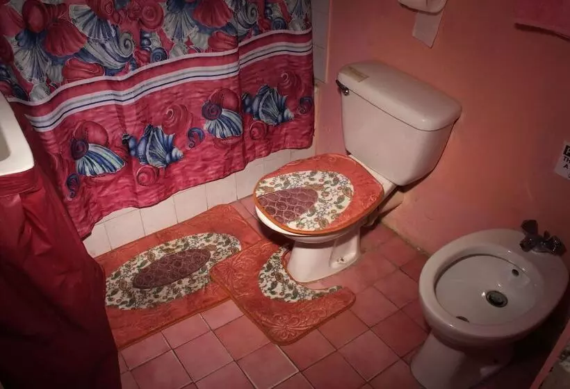 پانسیون Villa Shalom Guest House