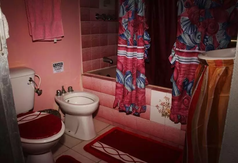 پانسیون Villa Shalom Guest House