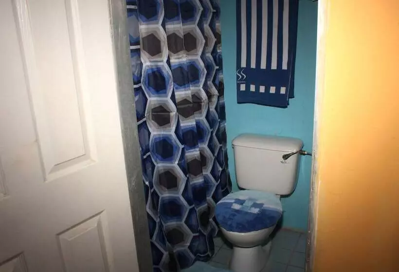 پانسیون Villa Shalom Guest House