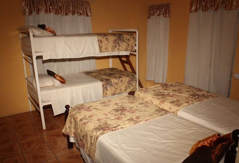 پانسیون Villa Shalom Guest House