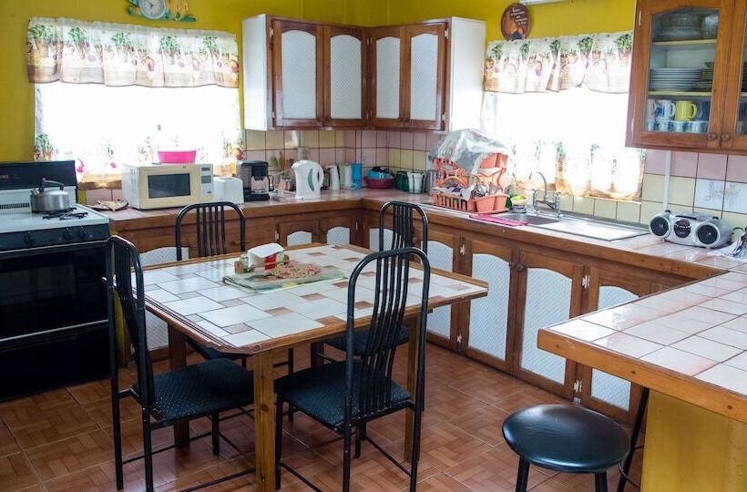 پانسیون Villa Shalom Guest House