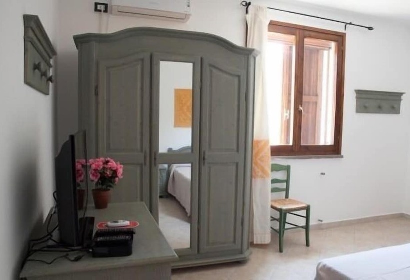 Residence Hotel Monte Ricciu