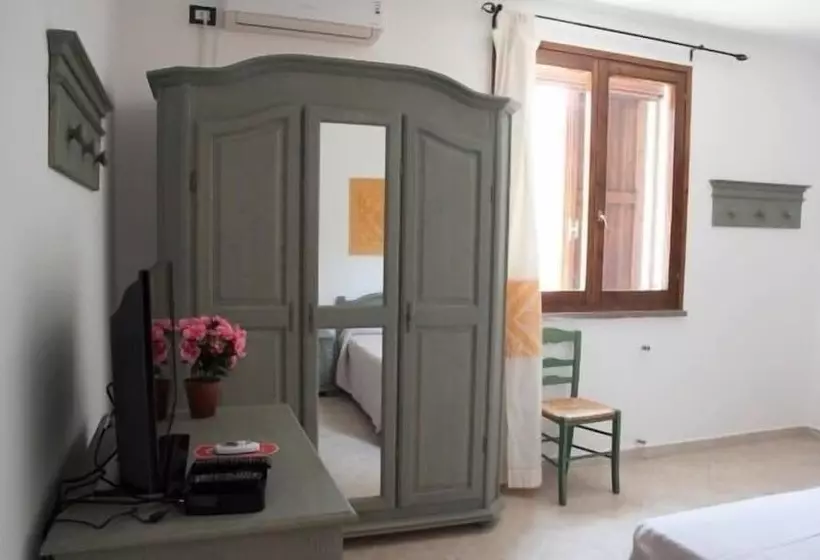 Residence Hotel Monte Ricciu