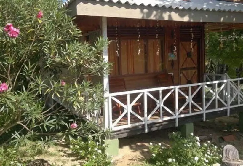 استراحتگاه Little Pumpkin Cabanas