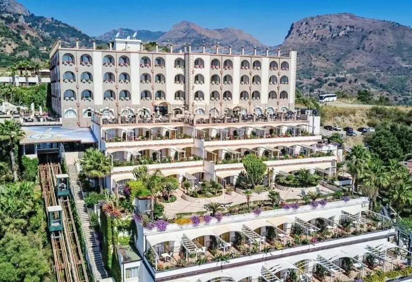 Hotelli Olimpo le Terrazze