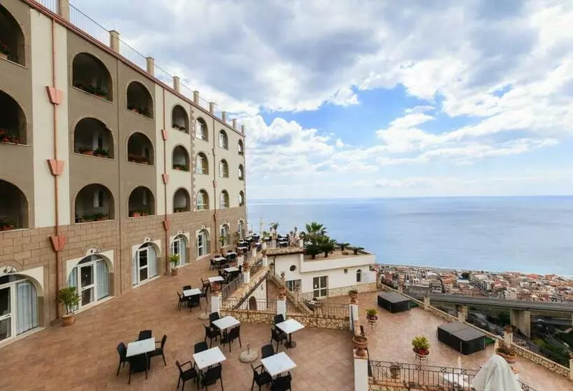 Hotelli Olimpo le Terrazze