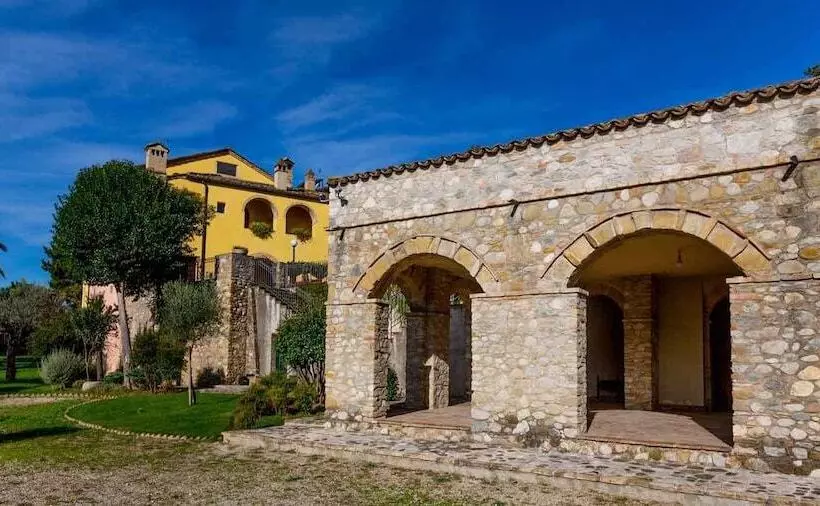 تختخواب و صبحانه Corte Dei Tini