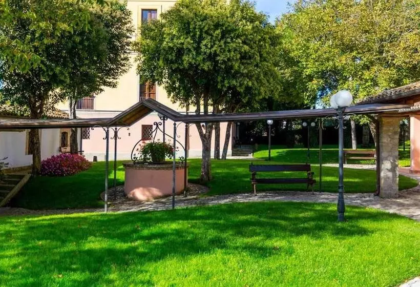 تختخواب و صبحانه Corte Dei Tini