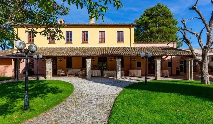 تختخواب و صبحانه Corte Dei Tini