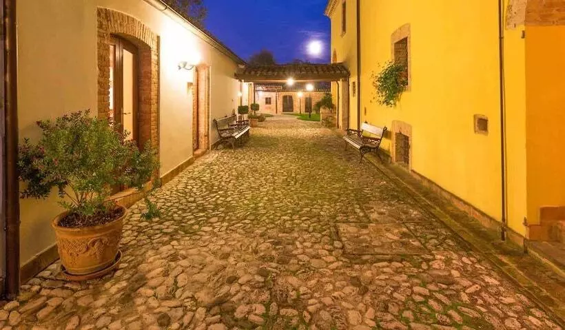 تختخواب و صبحانه Corte Dei Tini