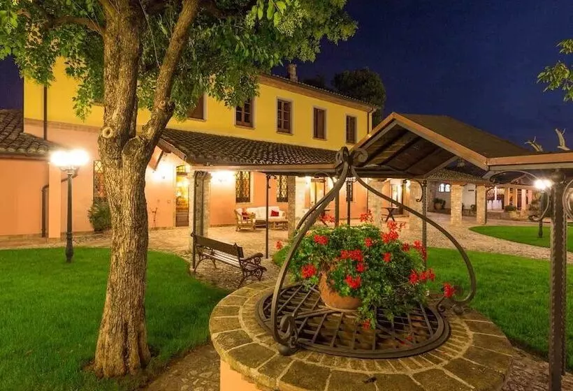 تختخواب و صبحانه Corte Dei Tini