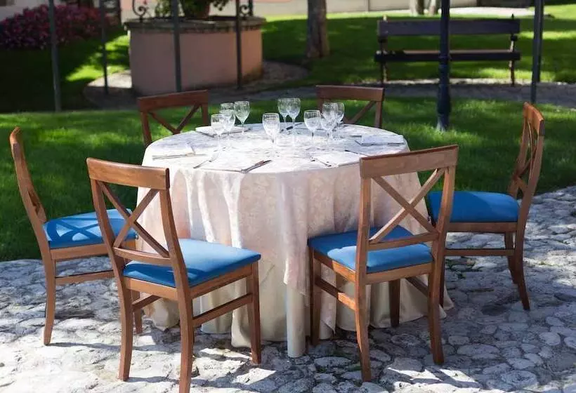 تختخواب و صبحانه Corte Dei Tini