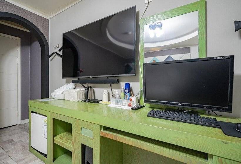 בית מלון כפרי Daejeon Yuseong Luxury