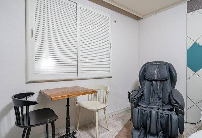 בית מלון כפרי Daejeon Yuseong Luxury