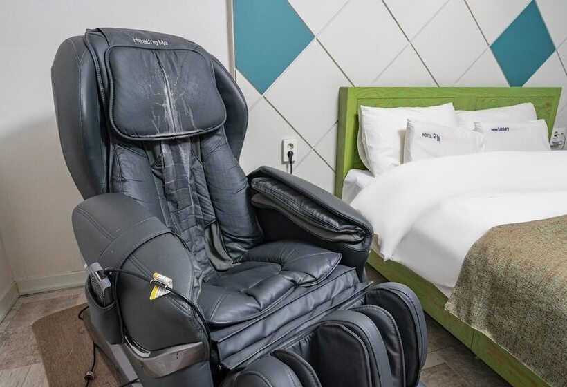 בית מלון כפרי Daejeon Yuseong Luxury